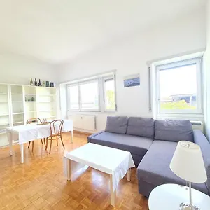 Appartamento Crocetta - Porta Romana Cozy Duomo View, Milano